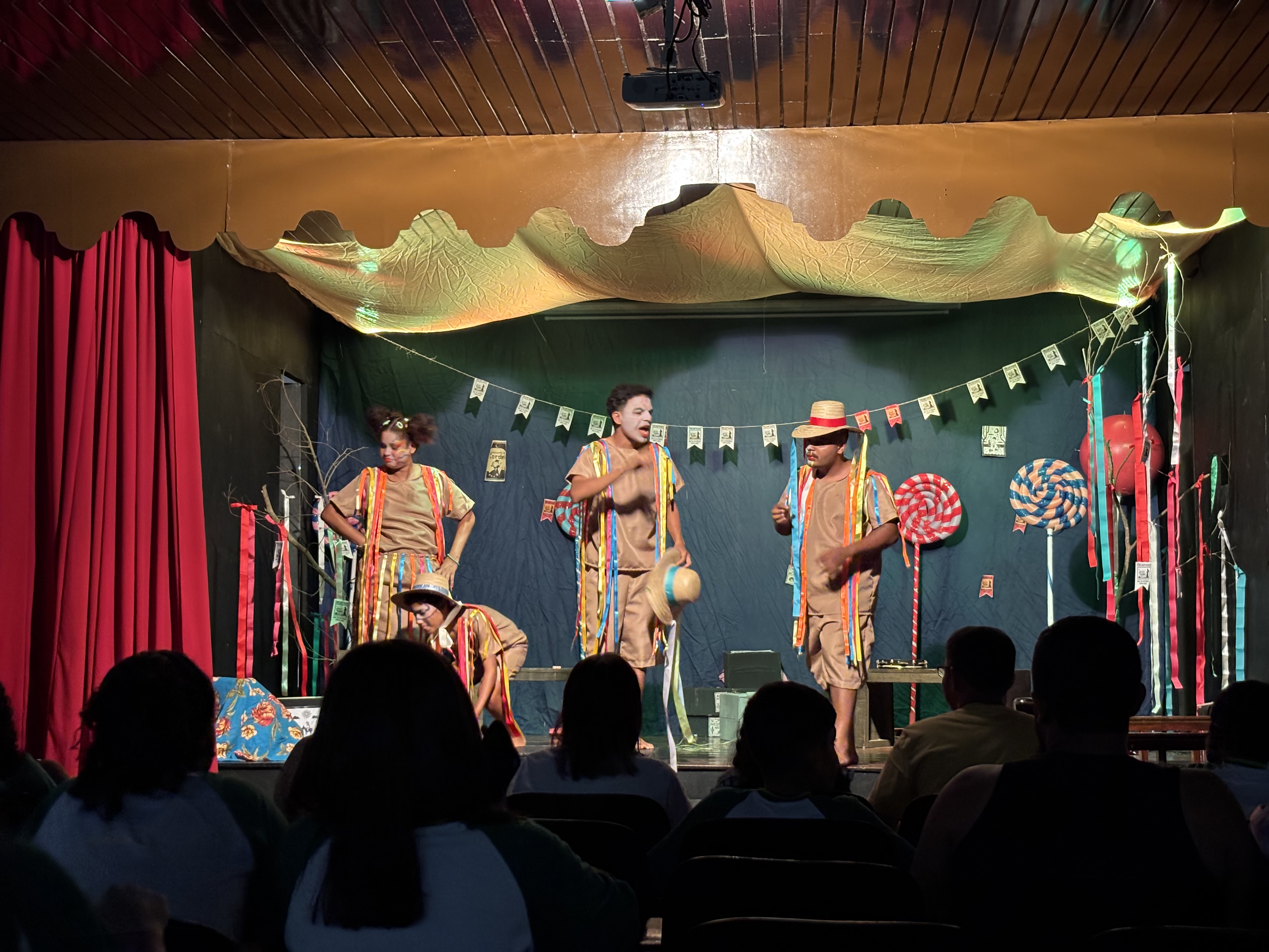 Casa da Cultura abriu a semana com apresentações teatrais gratuitas
