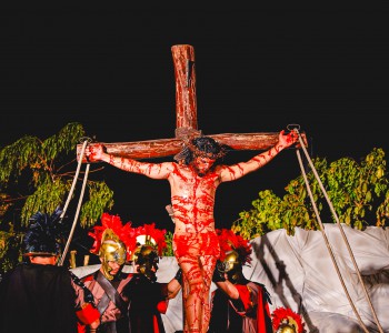 Março ou Abril - Semana Santa: Paixão de Cristo 