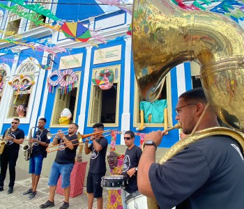 Secretaria Municipal de Cultura promove exposição carnavalesca